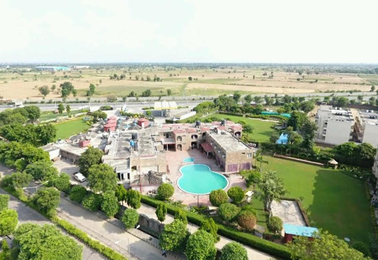 Golden Huts Resorts Rewari Exterior photo