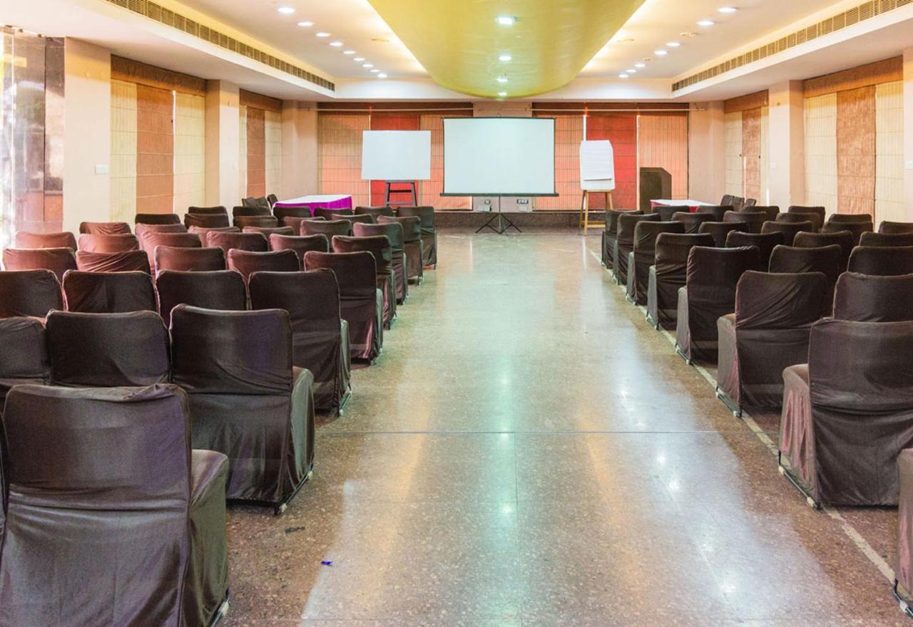 Golden Huts Resorts Rewari Exterior photo